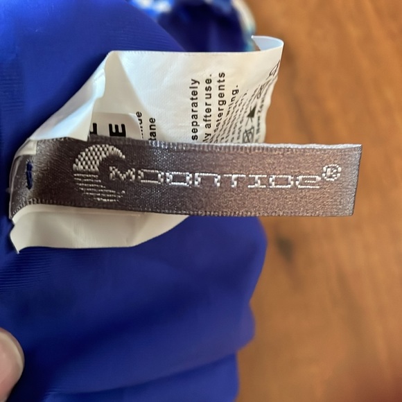 Woman’s tankini swimwear. - Picture 5 of 7